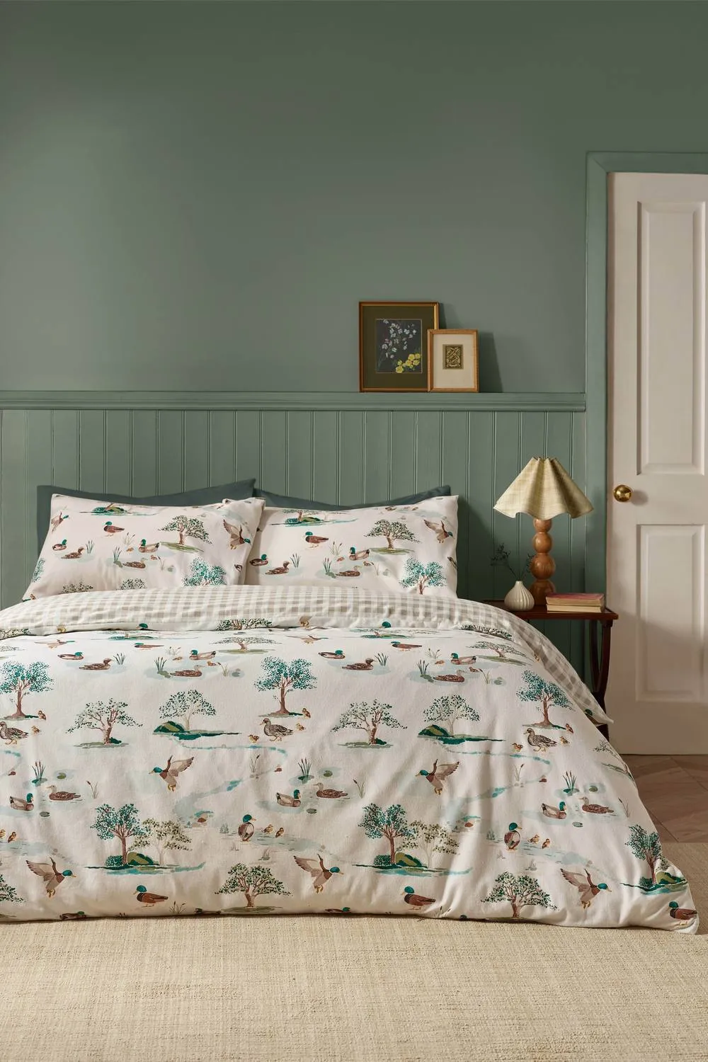 Catherine Lansfield Brushed Mallards Cotton Reversible Duvet Cover Set in Cream