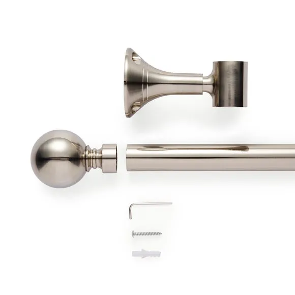 Ashton Metal Bay Curtain Pole 2