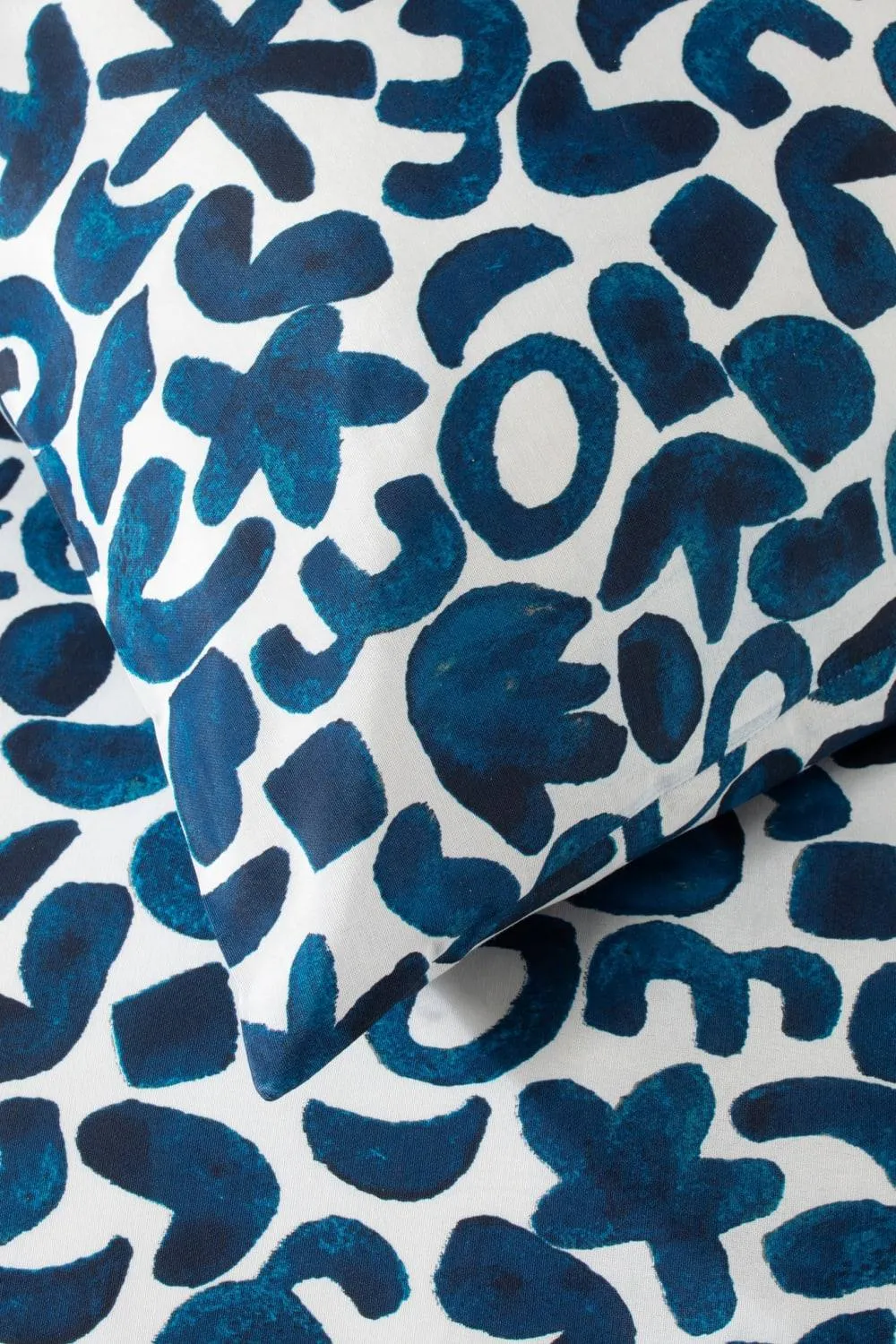 Deyongs Studio Abstract Shapes Cotton Printed Duvet Set in Blue 4