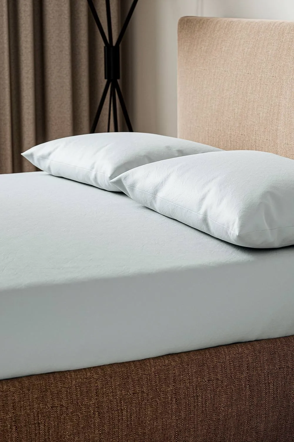 Helena Springfield '200 Thread Count' Cotton Fitted Sheet & Pillowcase Set in Light Grey 1