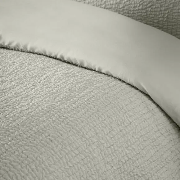 Catherine Lansfield Crinkle Seersucker Duvet Cover & Pillowcase Set 3