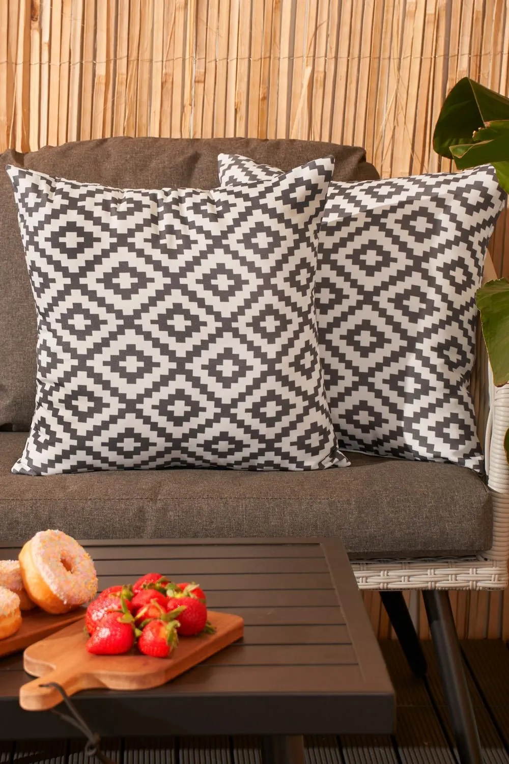 OHS 2 x Geometric Cushion Cover Water Resistant Outdoor Garden in Mid Grey