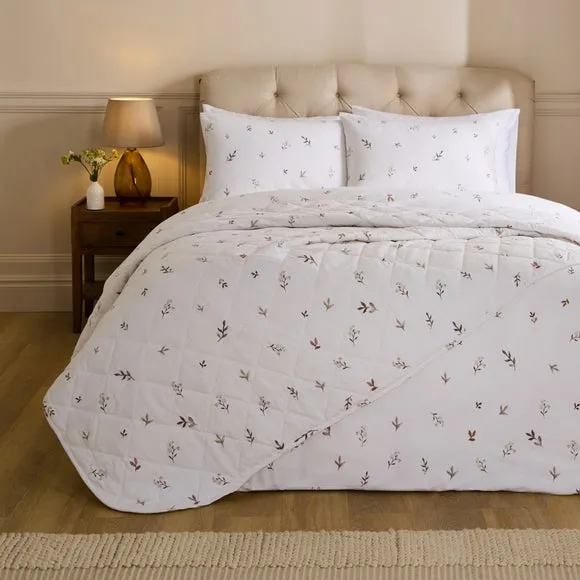 Elise Floral Brushed Bedspread 3
