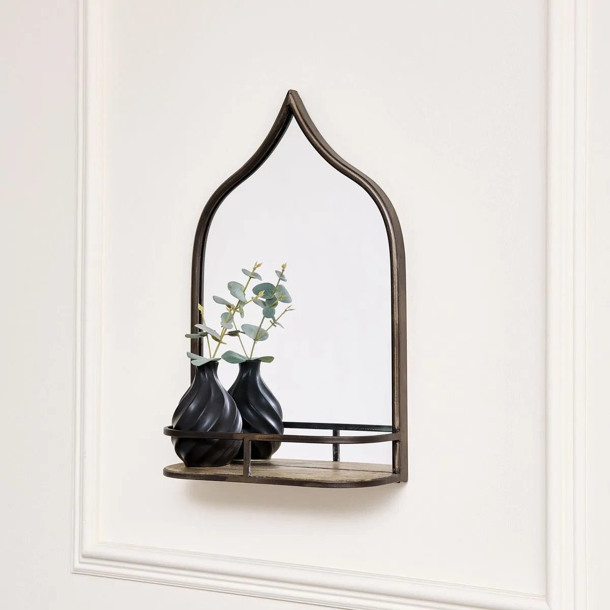 Melody Maison Rustic Metal Arched Mirror With Gold Shelf - 48cm X 30cm in Metallic Gold