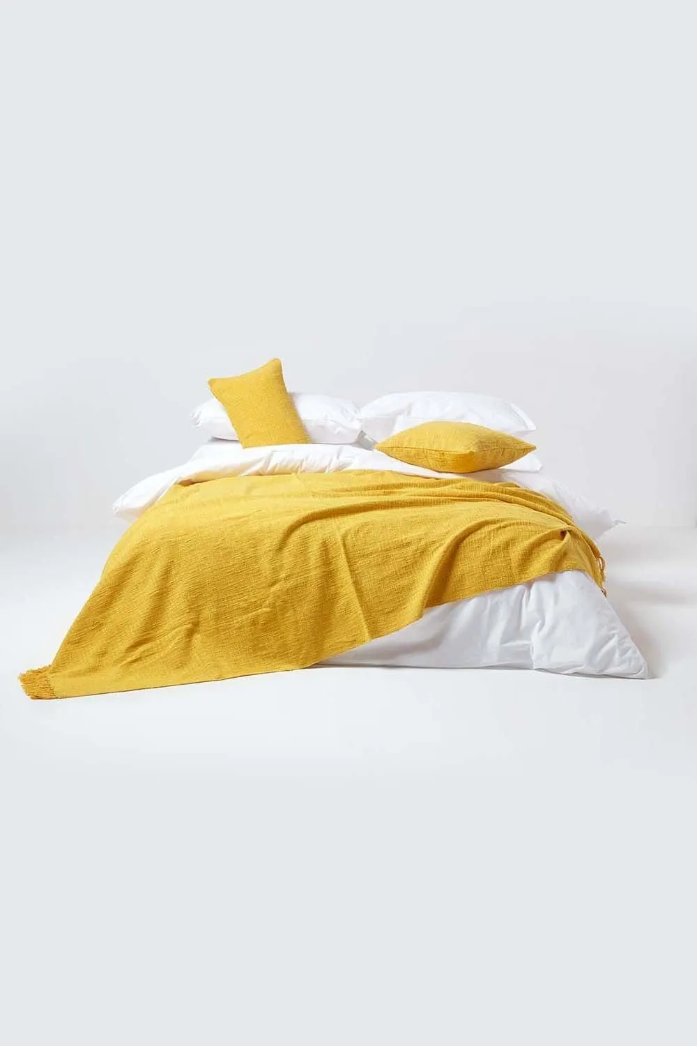 Homescapes Nirvana Cotton Cushion Cover in Yellow 4