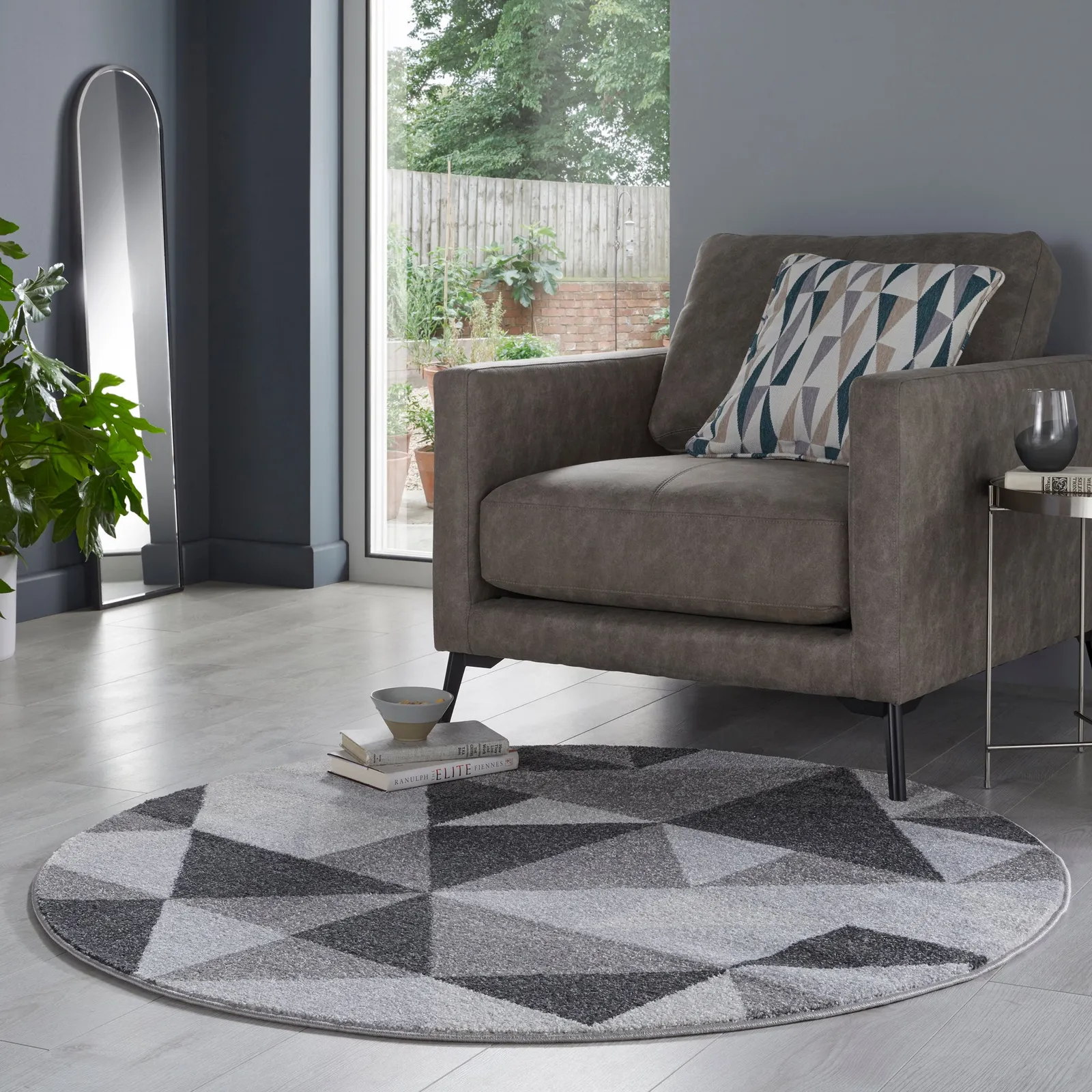 Geo Squares Circle Rug Charcoal