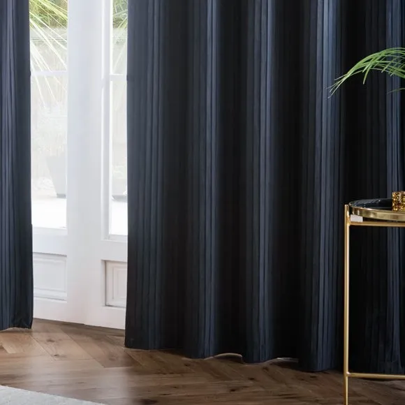 Paoletti Corinthian Eyelet Curtains 4