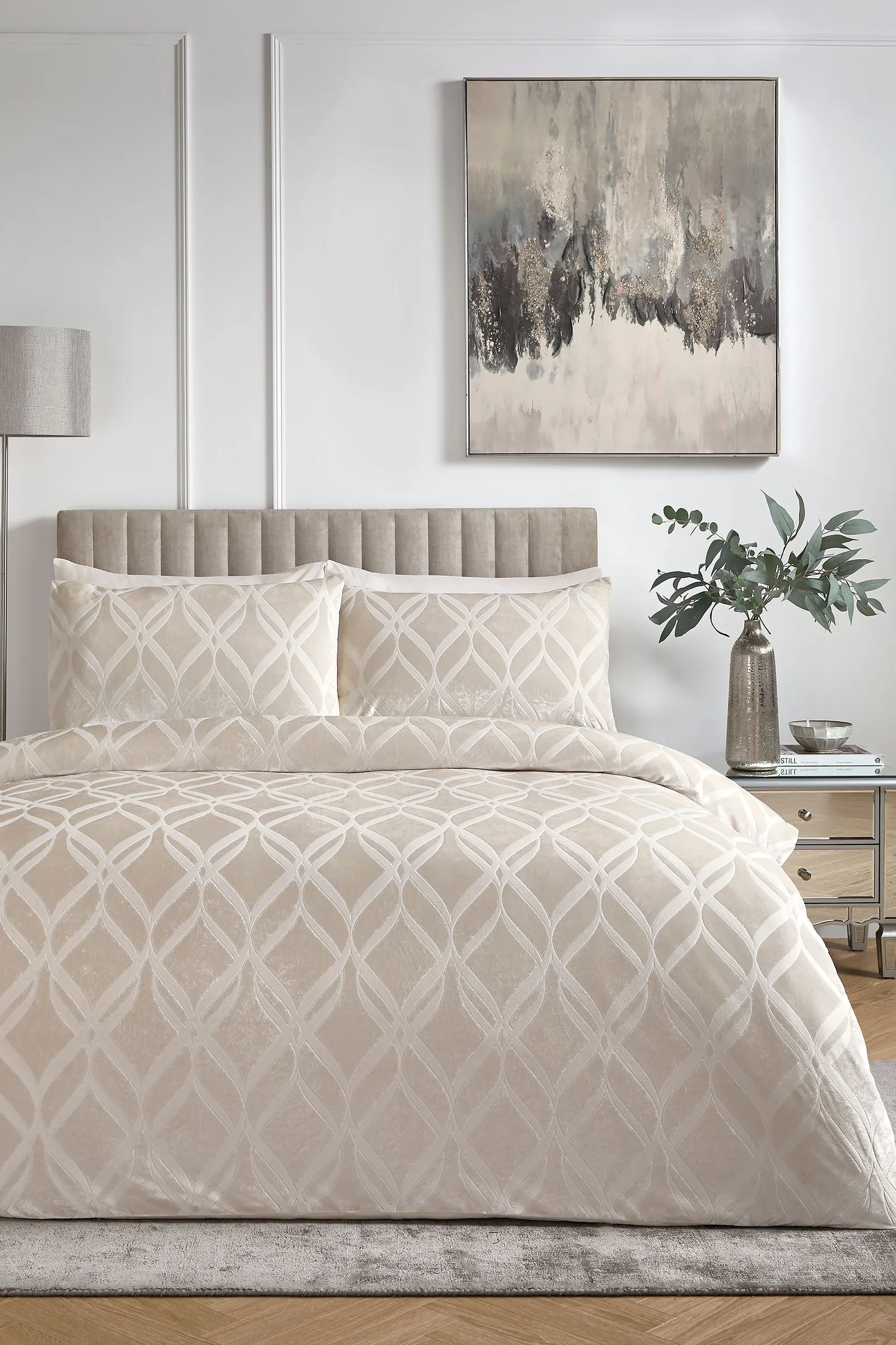 Soiree 'Belfort' Woven Geo Velvet Duvet Cover Set in Ivory