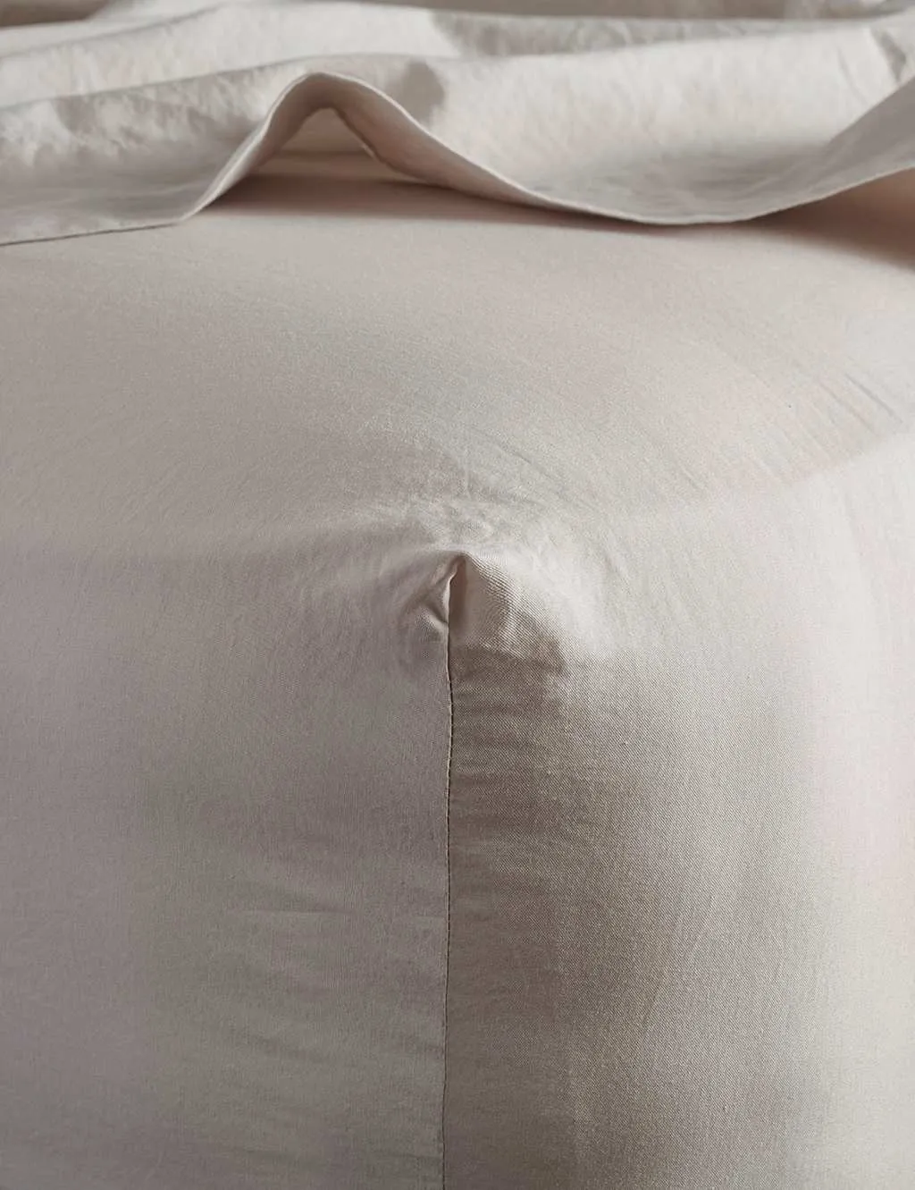 Bedfolk Pure Cotton 300 Thread Count Washed Deep Fitted Sheet Beige