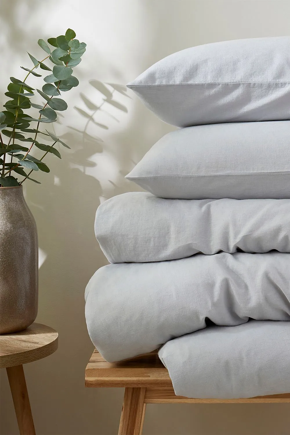 Martex Touch of Linen Duvet Cover Set (Includes 2 Pillowcases 1 For Single) in Pale Blue 3