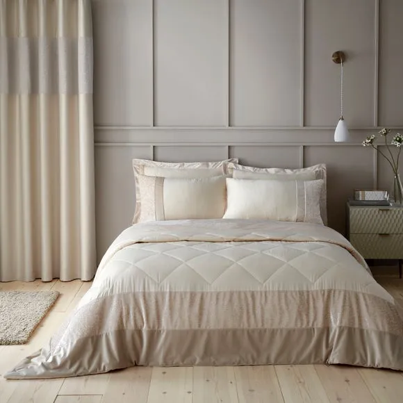 Beverley Bedspread