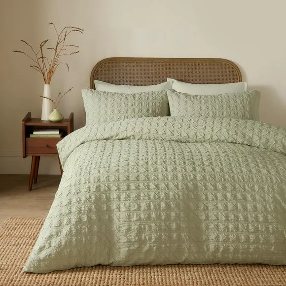Serene Embossed Grid Duvet Cover & Pillowcase Set 1