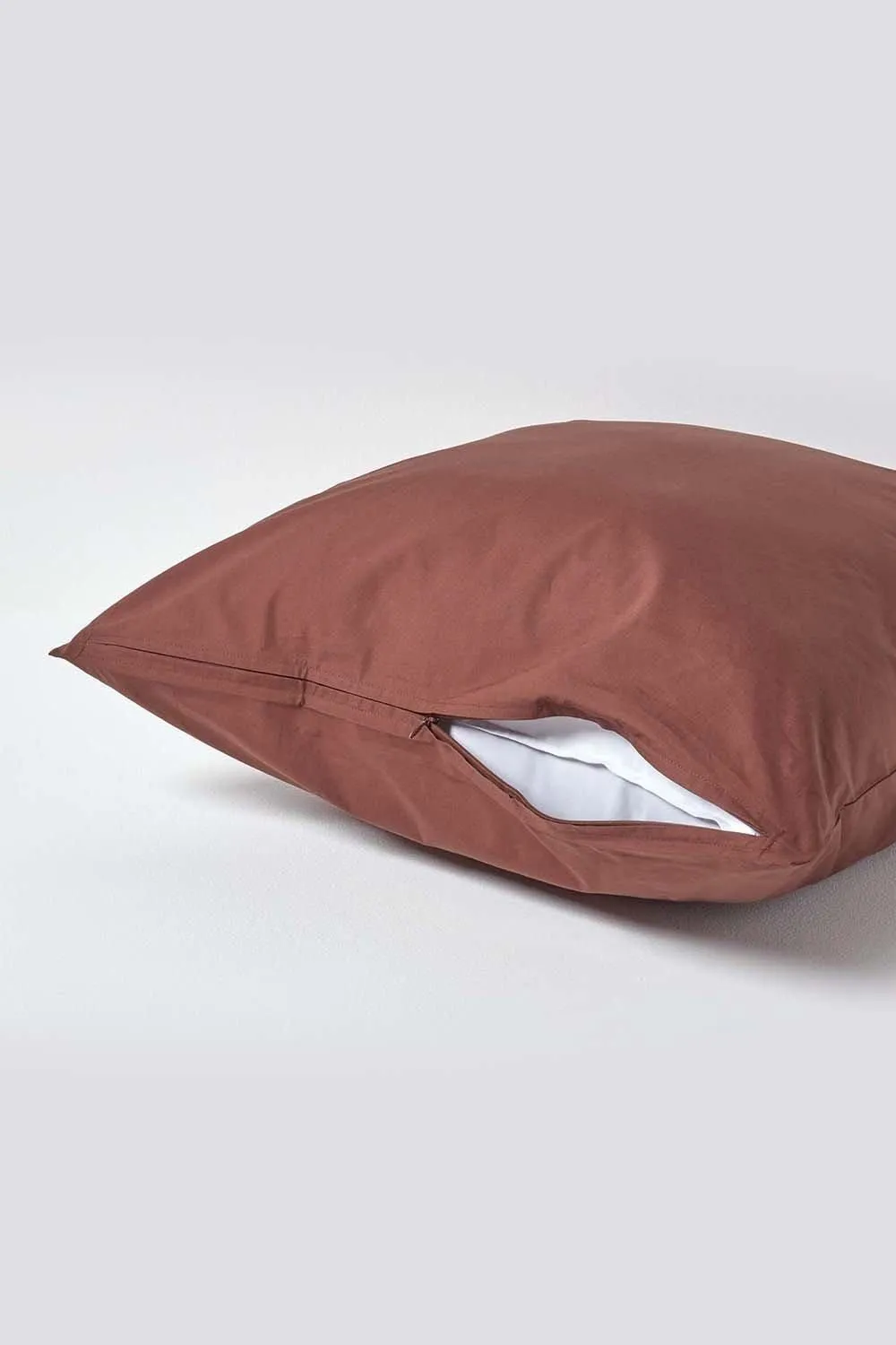 Homescapes Continental Egyptian Cotton Pillowcase 200 TC, 60 x 60 cm in Chocolate 3