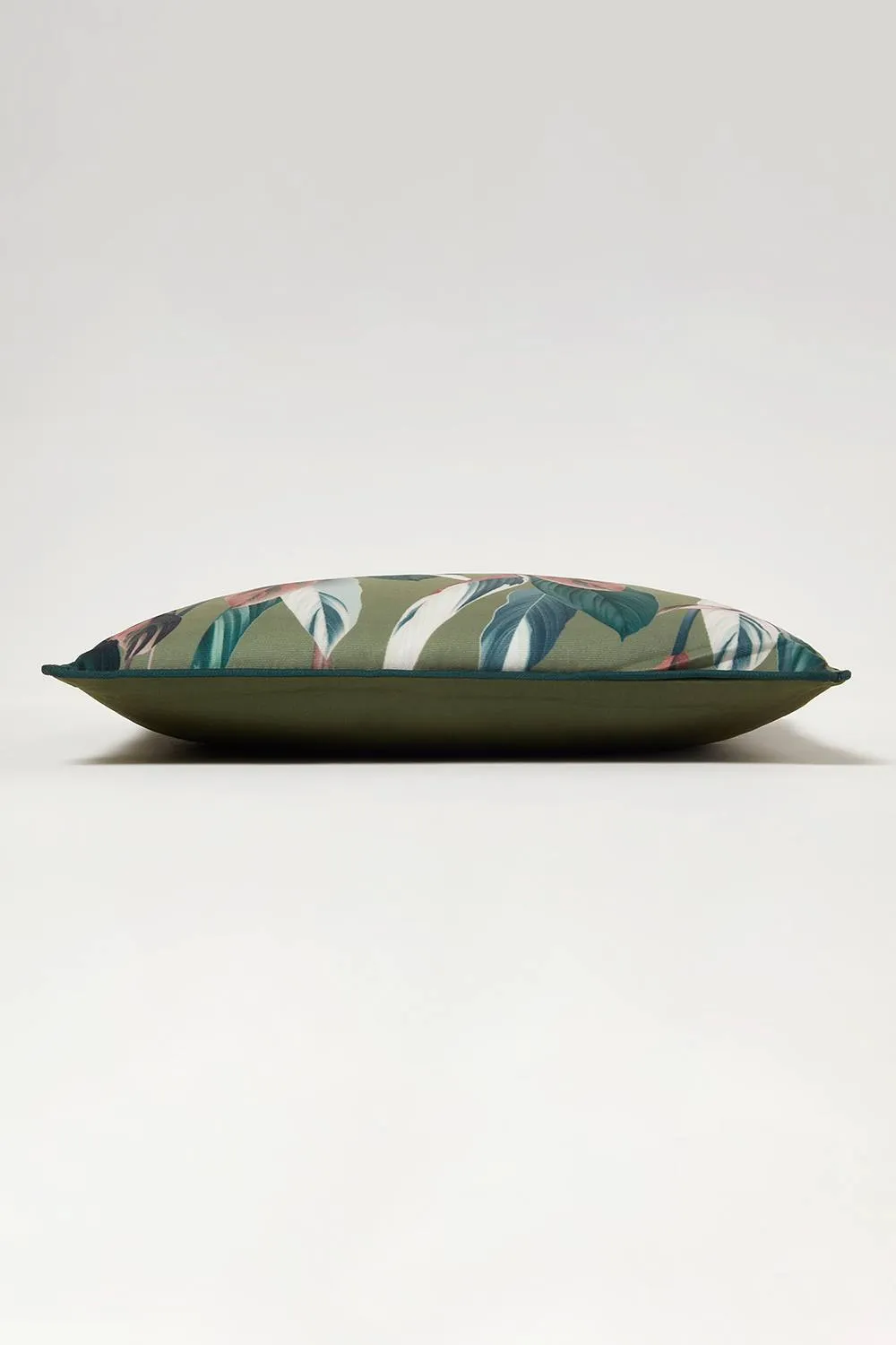 Homescapes Botanical Leaf Cushion 45 x 45 cm OEKO-TEX in Light Green 4