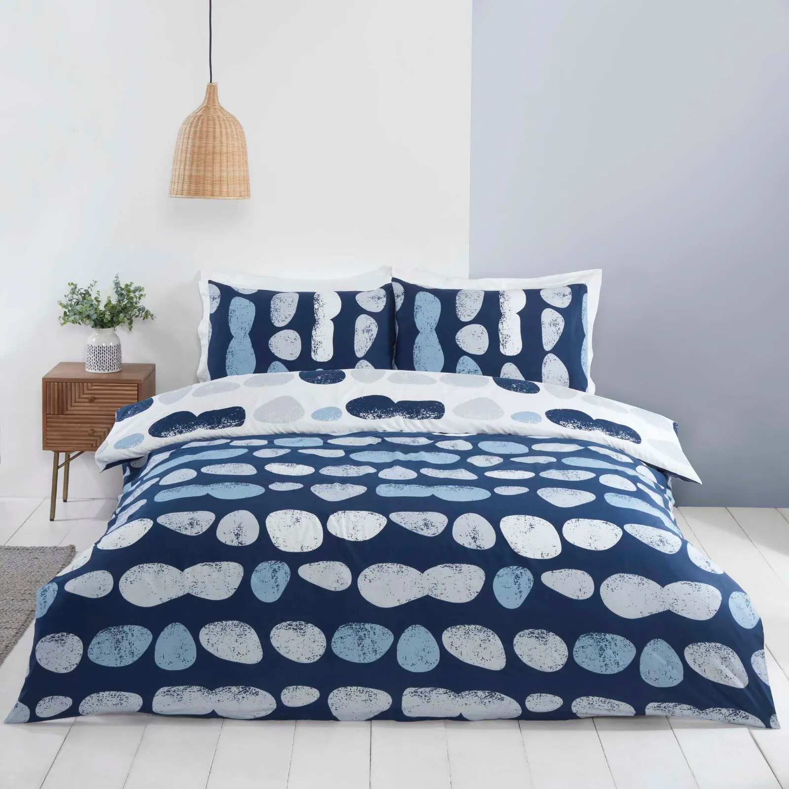 Rapport Home Truro Microfiber Reversible Duvet Cover Set with Pillowcase in Blue