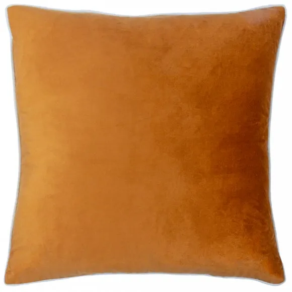 Furn. Square Cushion 2