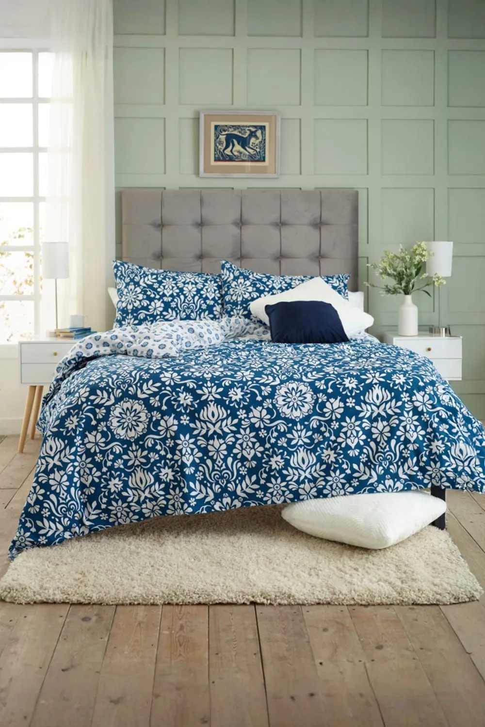 Deyongs Ornamental Tile Floral Duvet Set with Printed Fabric Bag in Blue