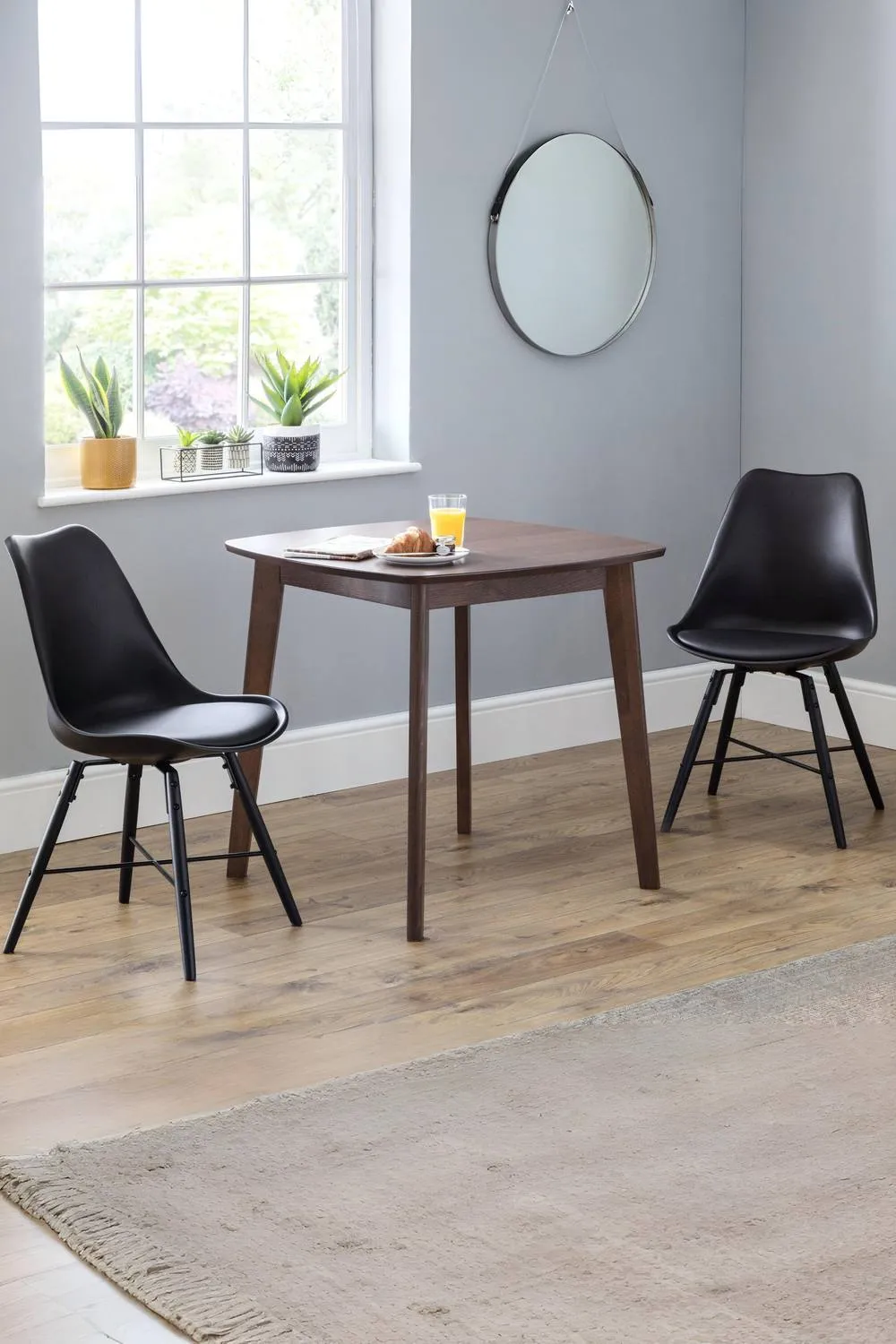 Julian Bowen Kari Plastic Dining Chair (Set of 2) in Black 4