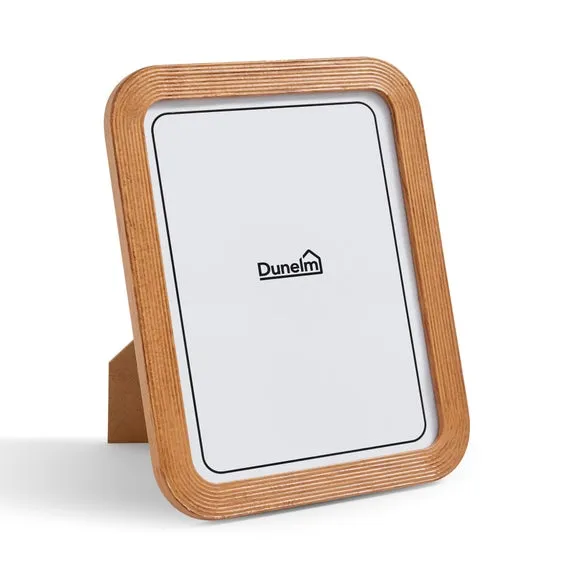 Ribbed Wooden Photo Frame 3