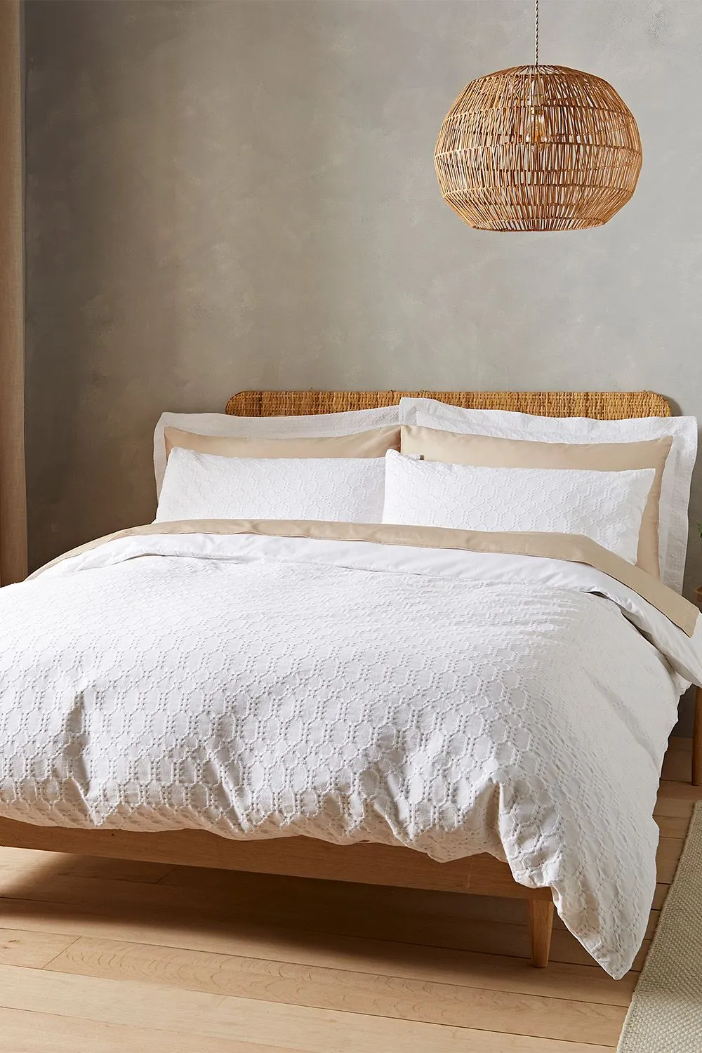 Bianca 'Waffle Cotton Circle' Duvet Cover Set in White
