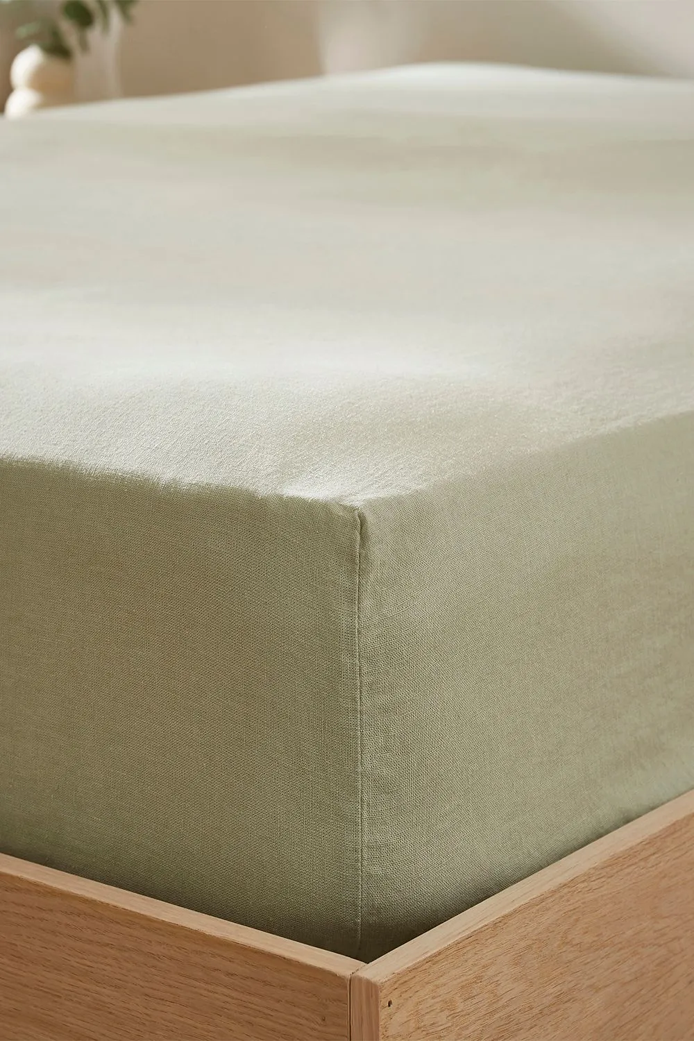 Martex Touch of Linen Fitted Sheet in Pale Green 5