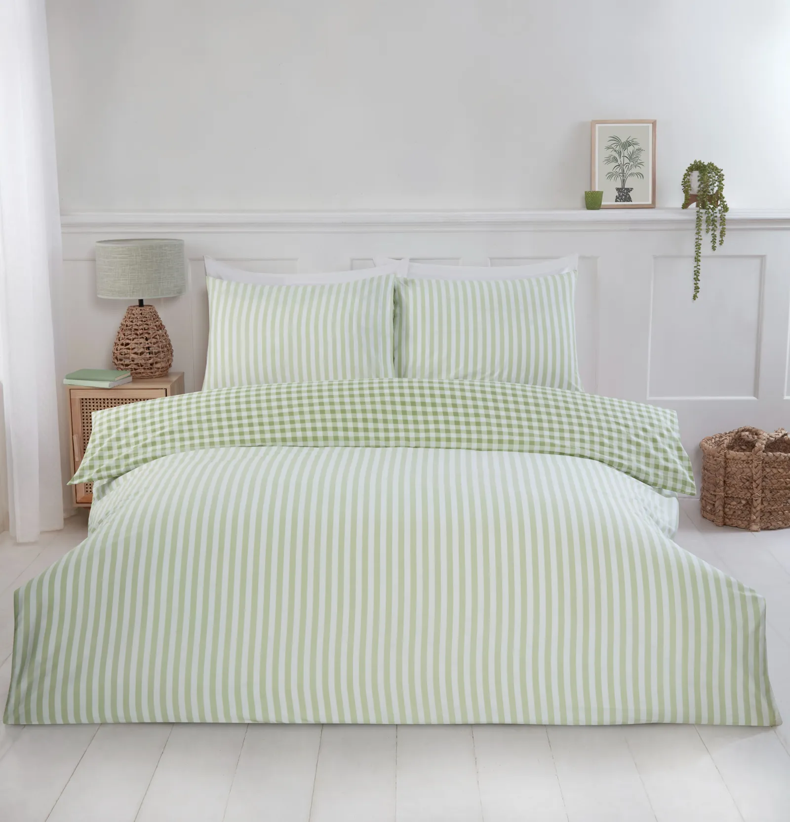 Rapport Home Gingham Polycotton Check Polycotton Duvet Cover Set With Pillowcase in Green 4