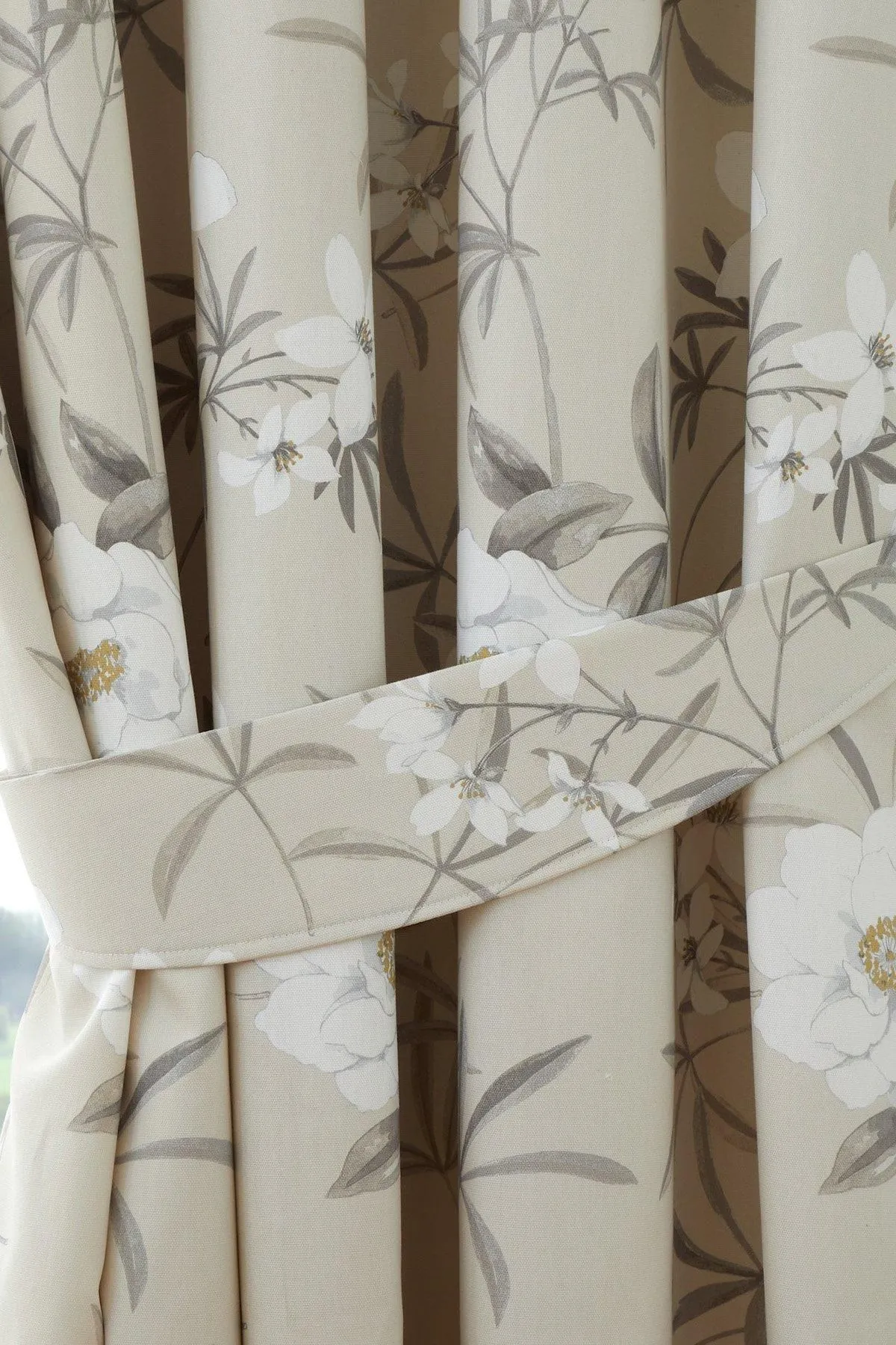 Dreams & Drapes 'Eve' 100% Cotton Floral Pair of Pencil Pleat Curtains With Tie-Backs in Natural 4