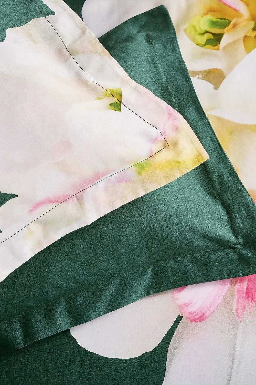 Ted Baker 'Gardenia' Cotton Duvet Cover Set in Green 5