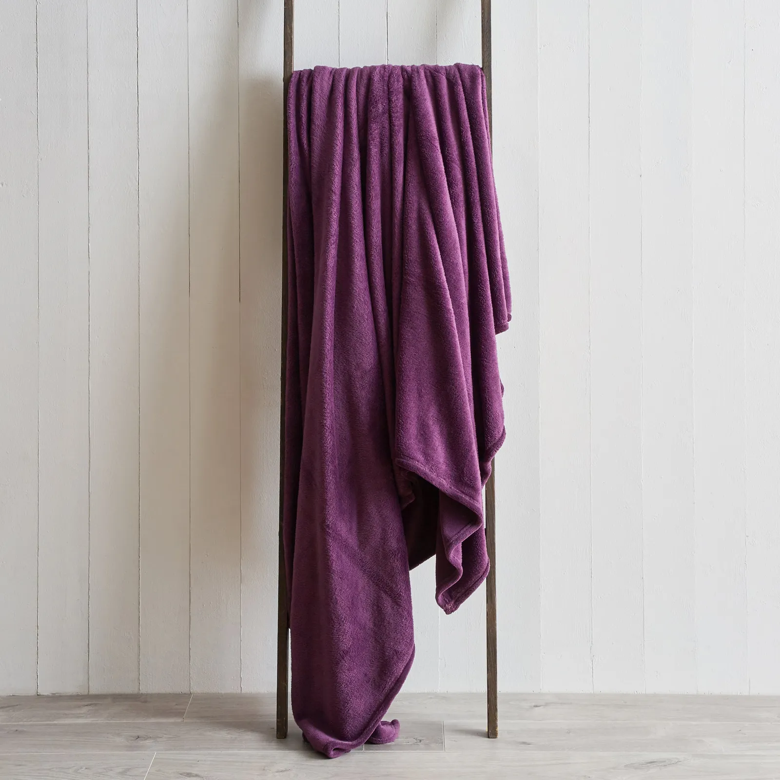 Seriously Soft 220cm x 220cm Throw Plum (Purple)