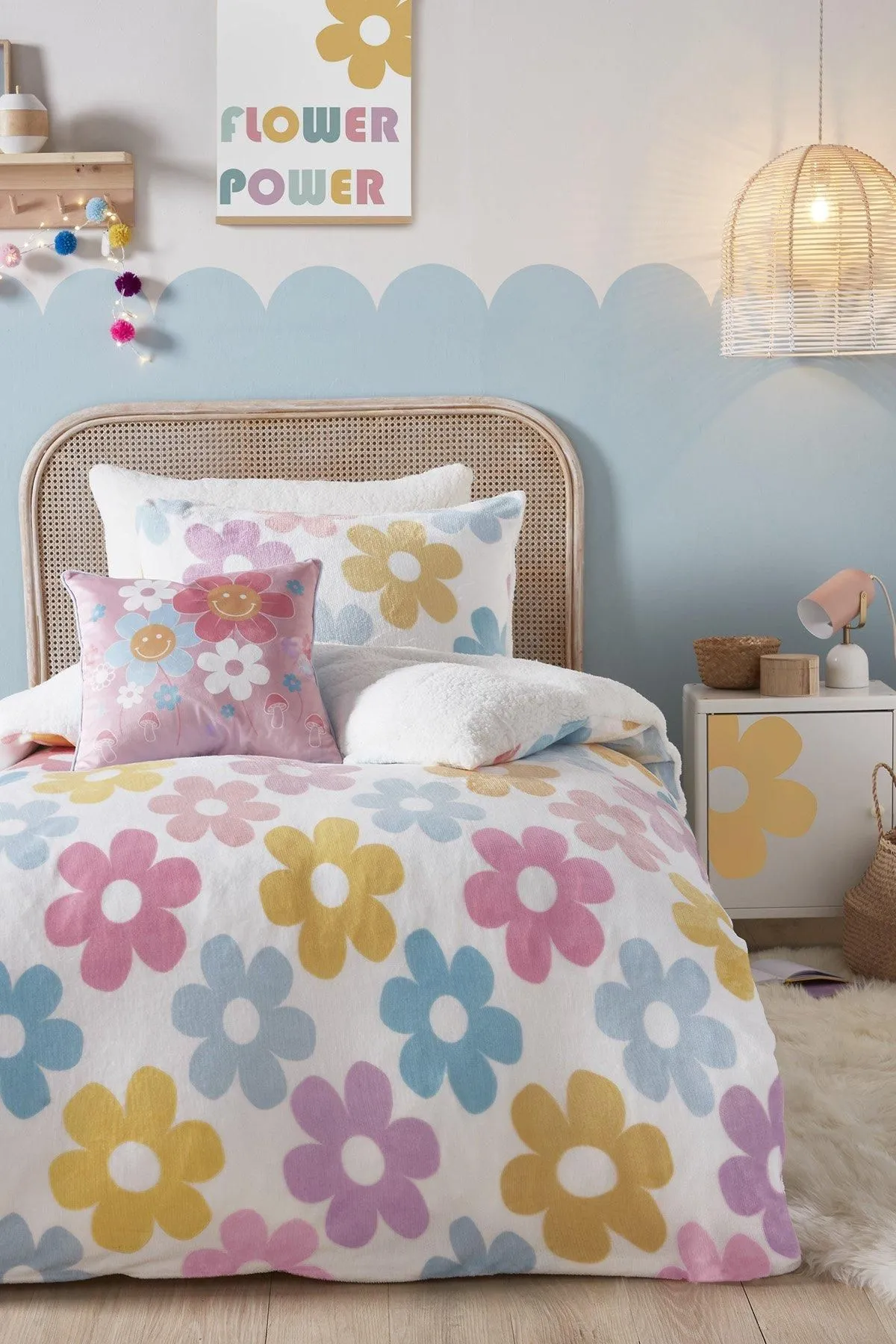 Bedlam 'Retro Flower' Fleece Duvet Cover Set