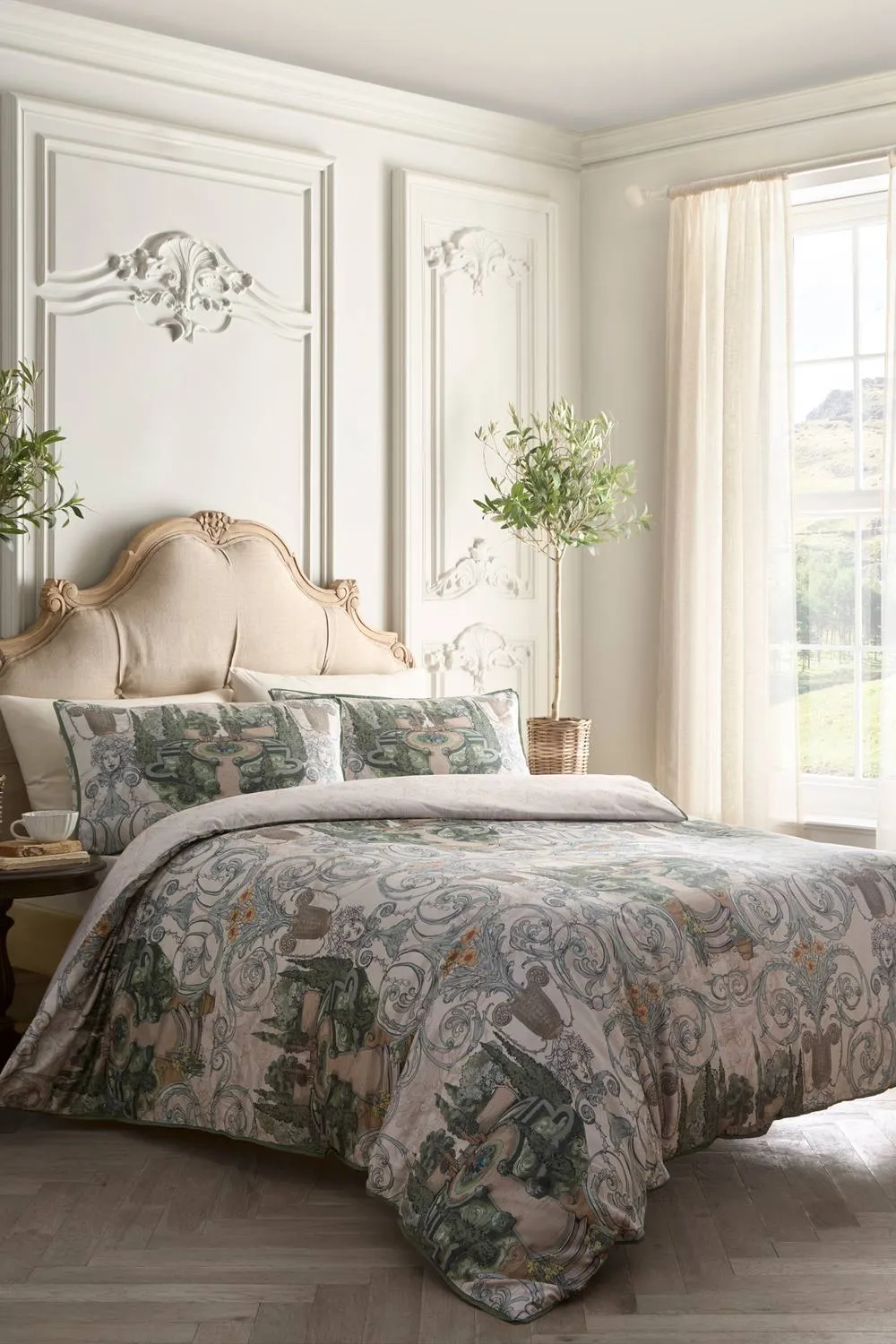 Laurence Llewelyn-Bowen 'Tuscan Garden' 100% Cotton Sateen Duvet Cover Set in Green