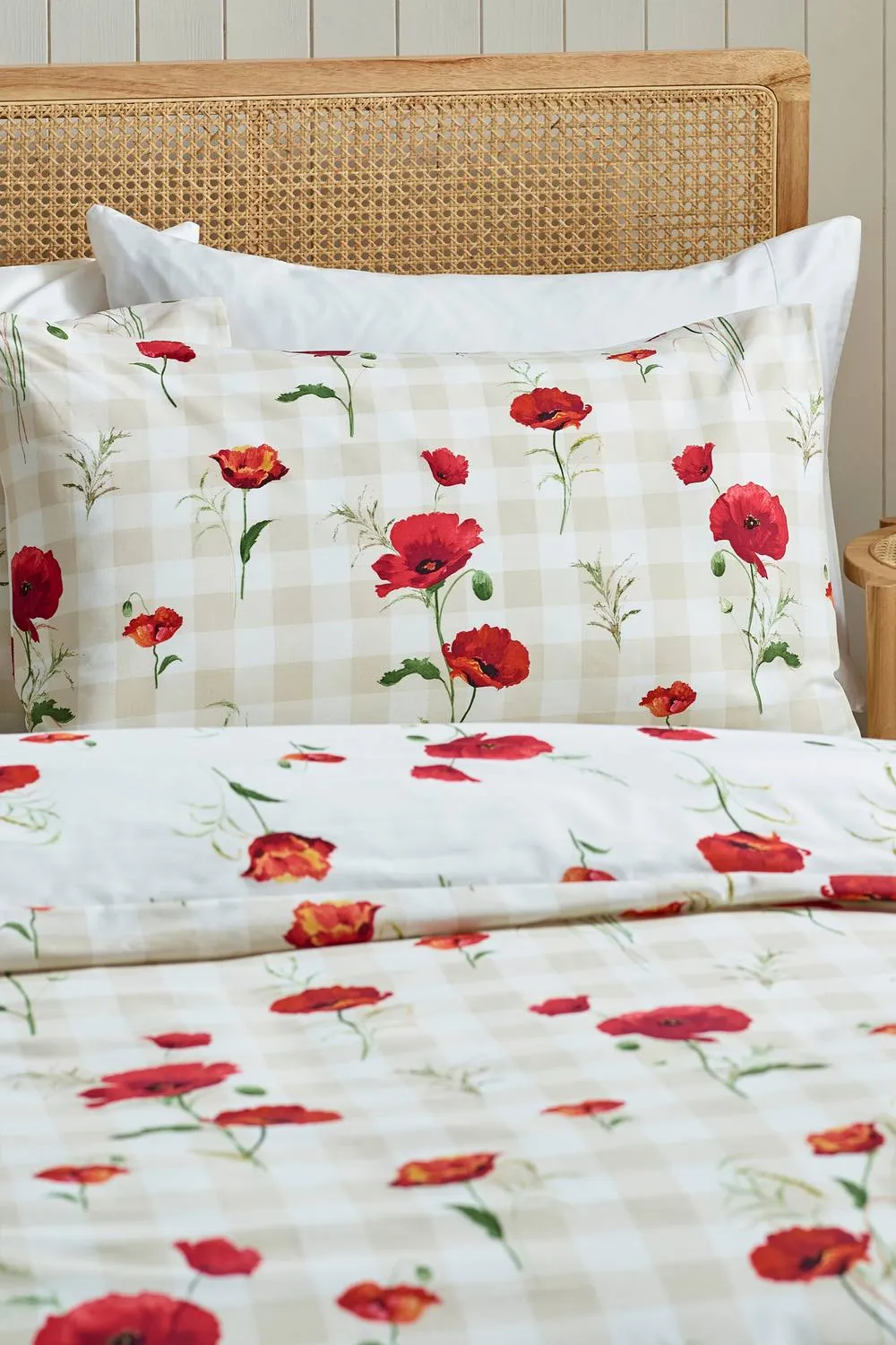Catherine Lansfield Poppy Floral Reversible Duvet Cover Set in Red 3