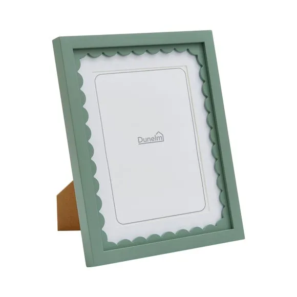 Remi Scalloped Photo Frame 3