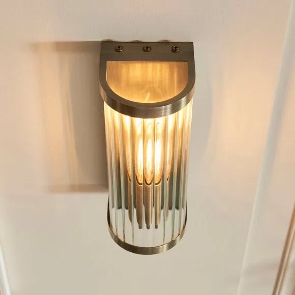 Vogue Hadley Ribbed Wall Light 3