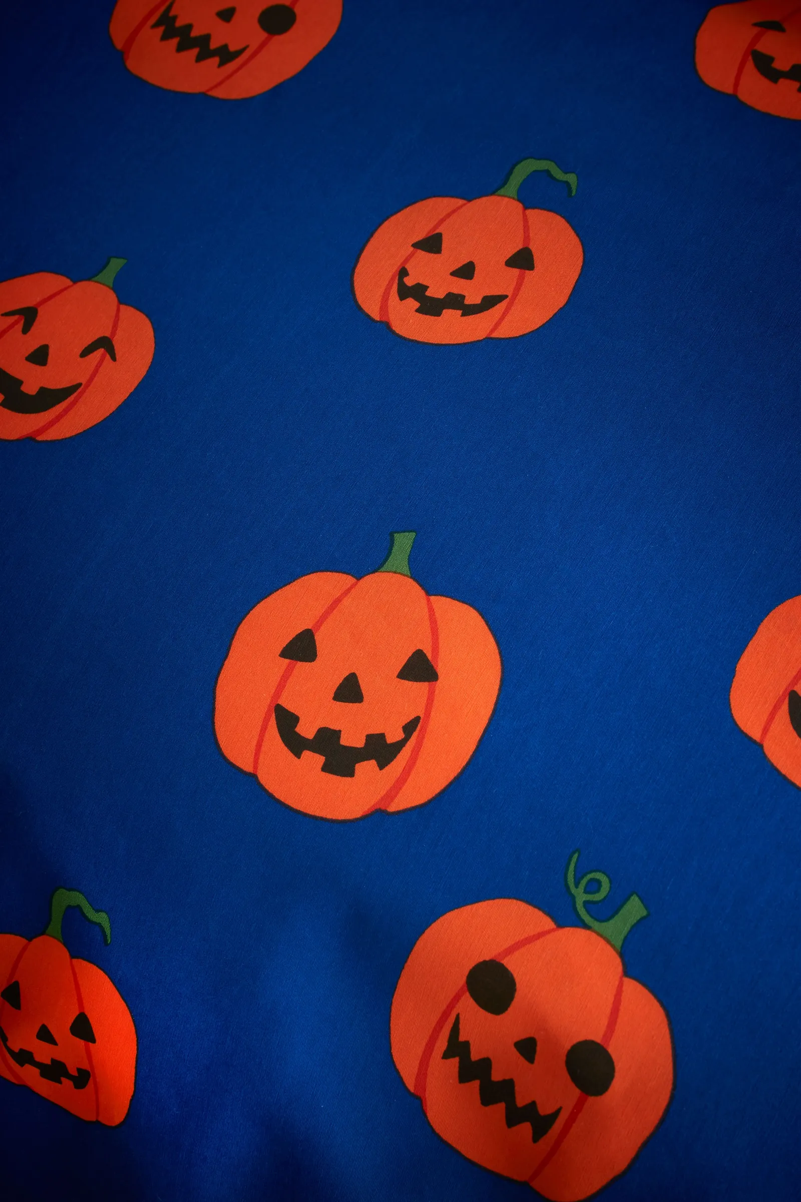 Catherine Lansfield Halloween Pumpkins Reversible Duvet Cover Set in Navy 5