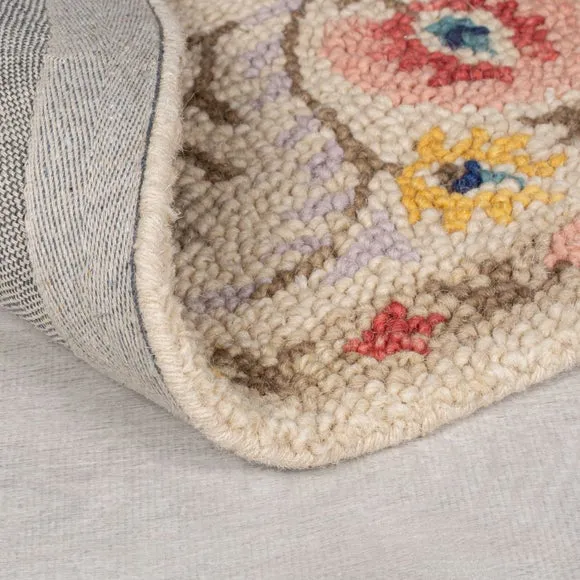 Hani Floral Wool Round Rug 3