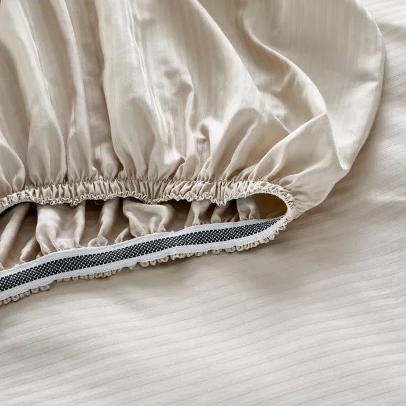 Hotel Cotton Stripe 400 Thread Count Grip Fitted Sheet 1