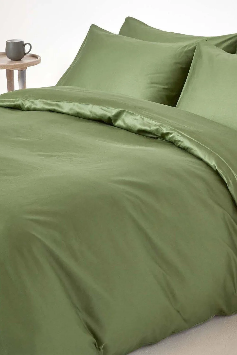 Homescapes Sateen Cotton Duvet Cover Set 400 TC in Green 2