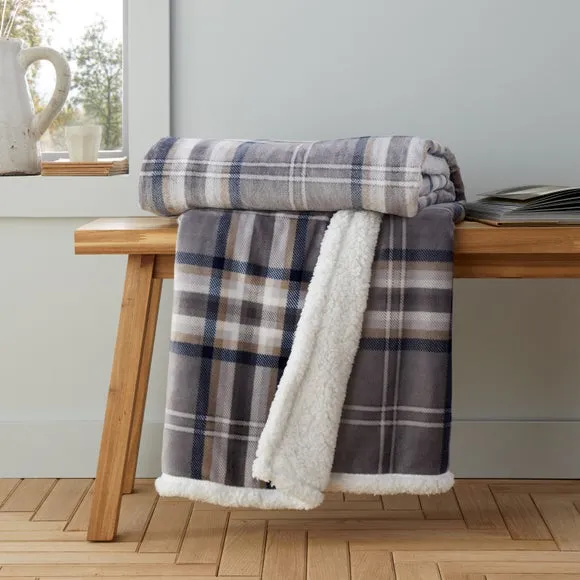 Catherine Lansfield Kelso Check Throw Blanket 130cm x 170cm 1
