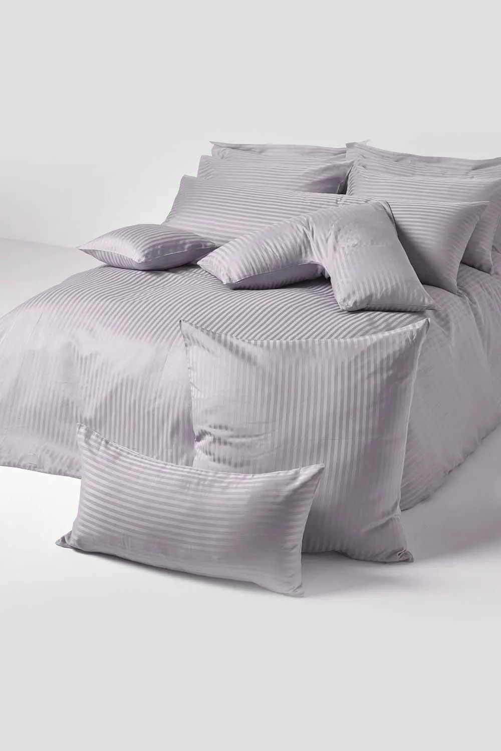 Homescapes Continental Egyptian Cotton Pillowcase 330 TC, 80 x 80 cm in Grey 4