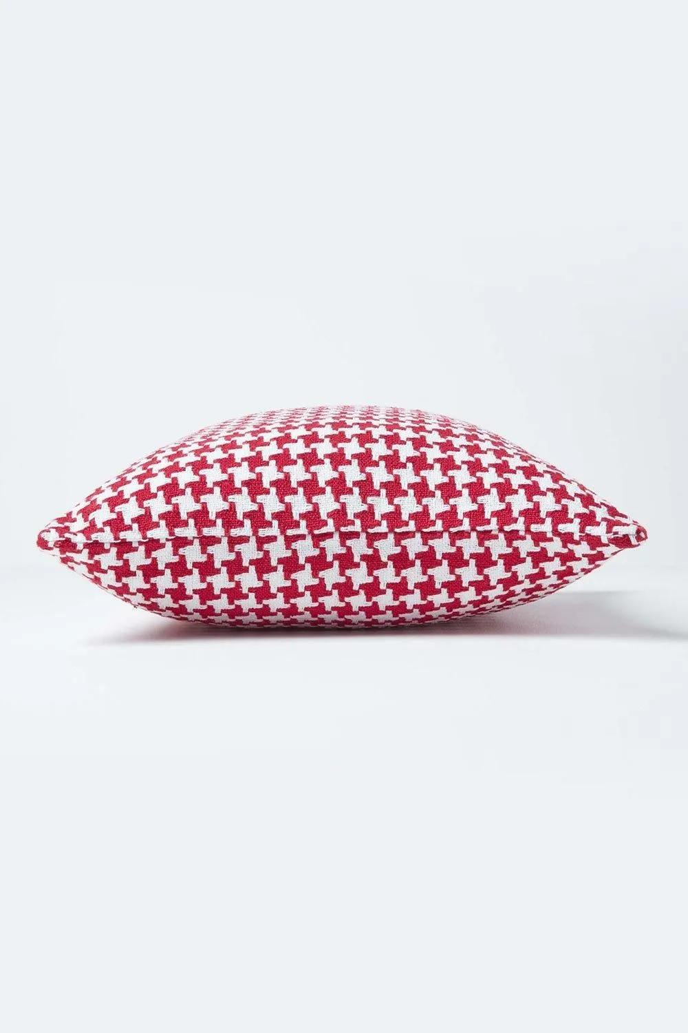 Homescapes Houndstooth 100% Cotton Cushion Cover in Red 2
