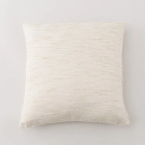 Hotel Fontaine Square Cushion 3