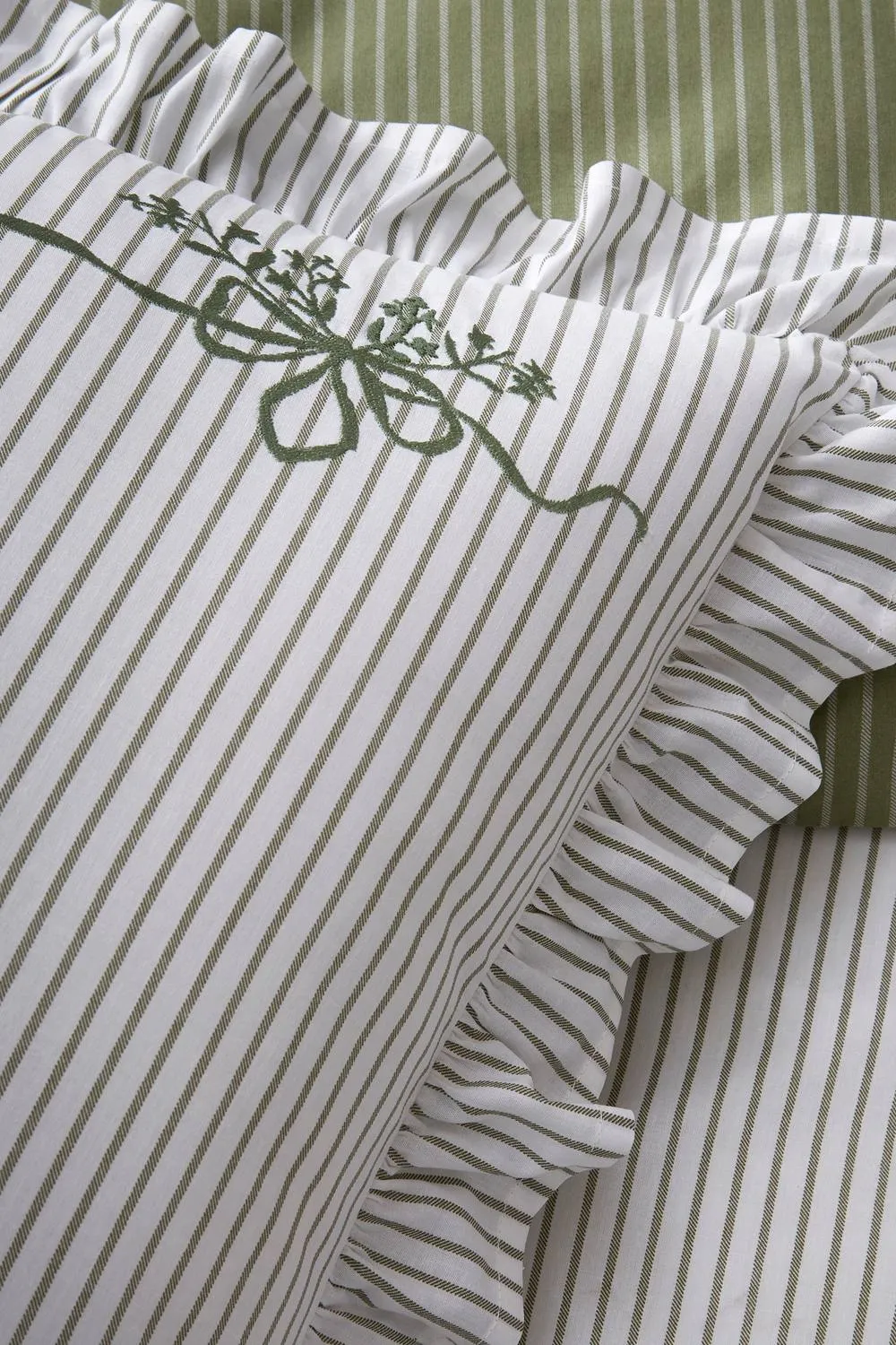 Appletree 'Frilled Embroidered Bow Stripe' 100% Cotton Duvet Cover Set in Green 3