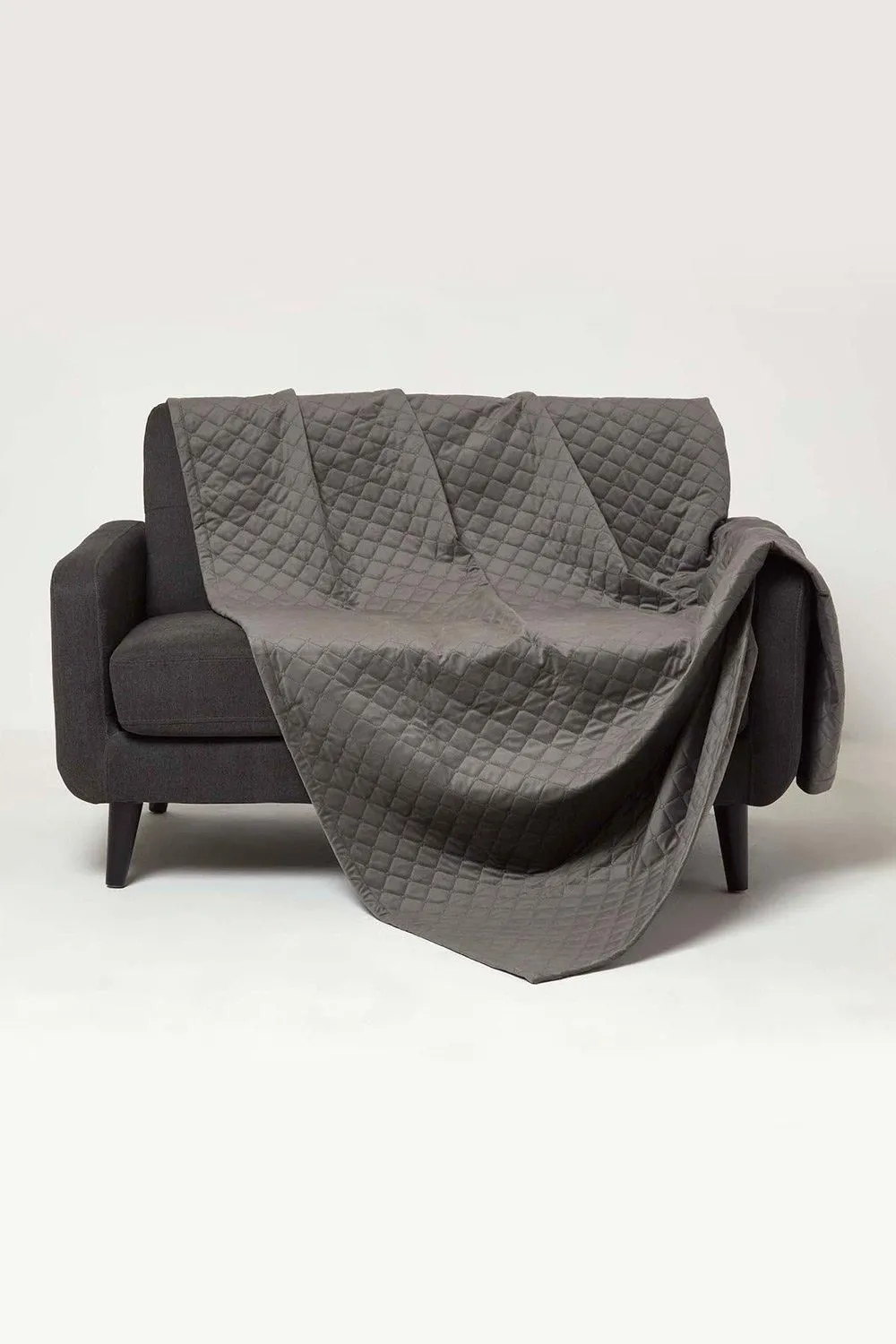 Homescapes Diamond Quilted Velvet Throw in Grey