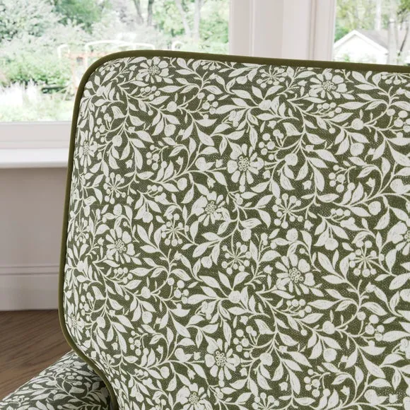 Beatrice II Chartwell Leaf Snuggle Chair 4
