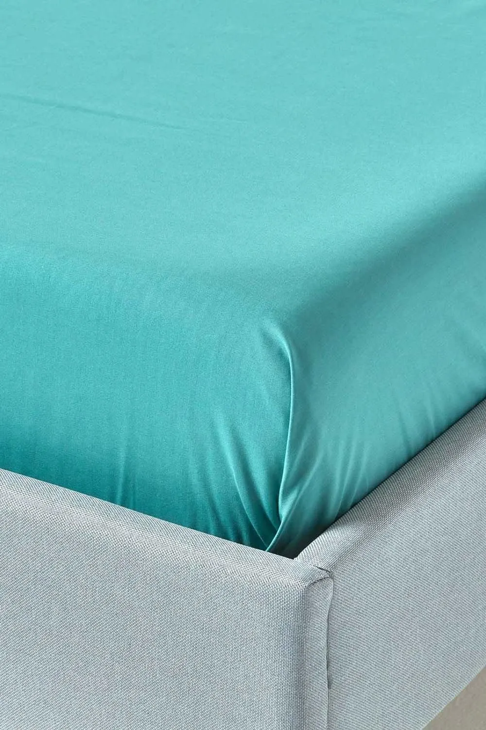Homescapes Egyptian Cotton Flat Sheet 200 Thread Count in Teal 3
