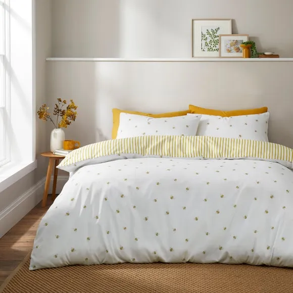 Printed Bee Duvet Cover & Pillowcase Set 1