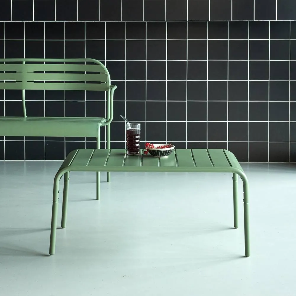 sweeek Rectangular steel garden coffee table in Green 1