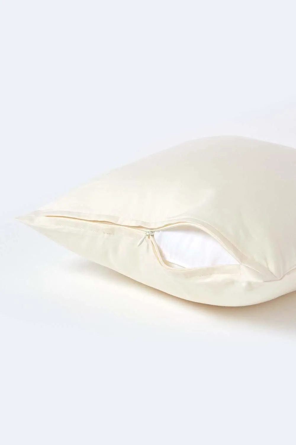 Homescapes Continental Egyptian Cotton Pillowcase 1000 TC, 40 x 40 cm in Cream 3