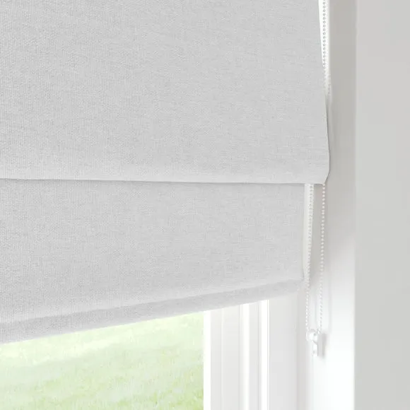 Luna Easy Chain Blackout Roman Blind 4